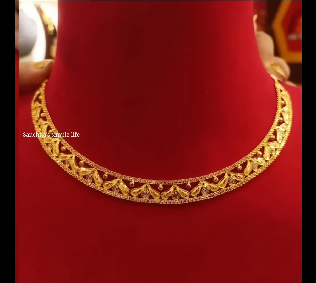 A Simple Necklace Design 