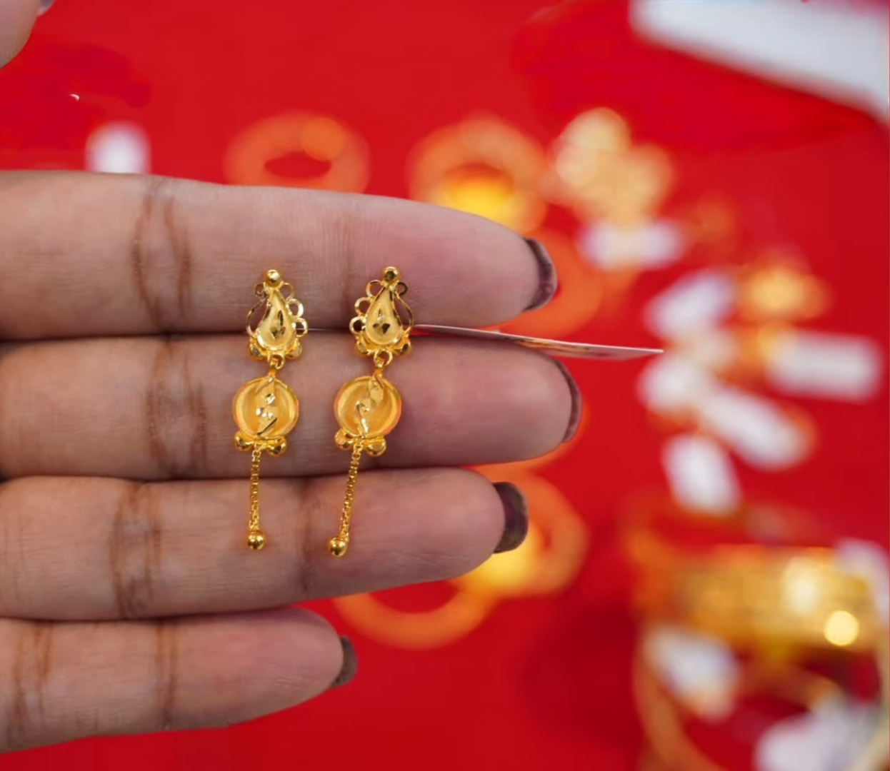 The earring design is very lightweight.