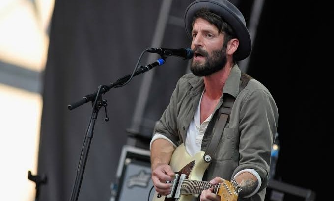 Ray LaMontagne collapse