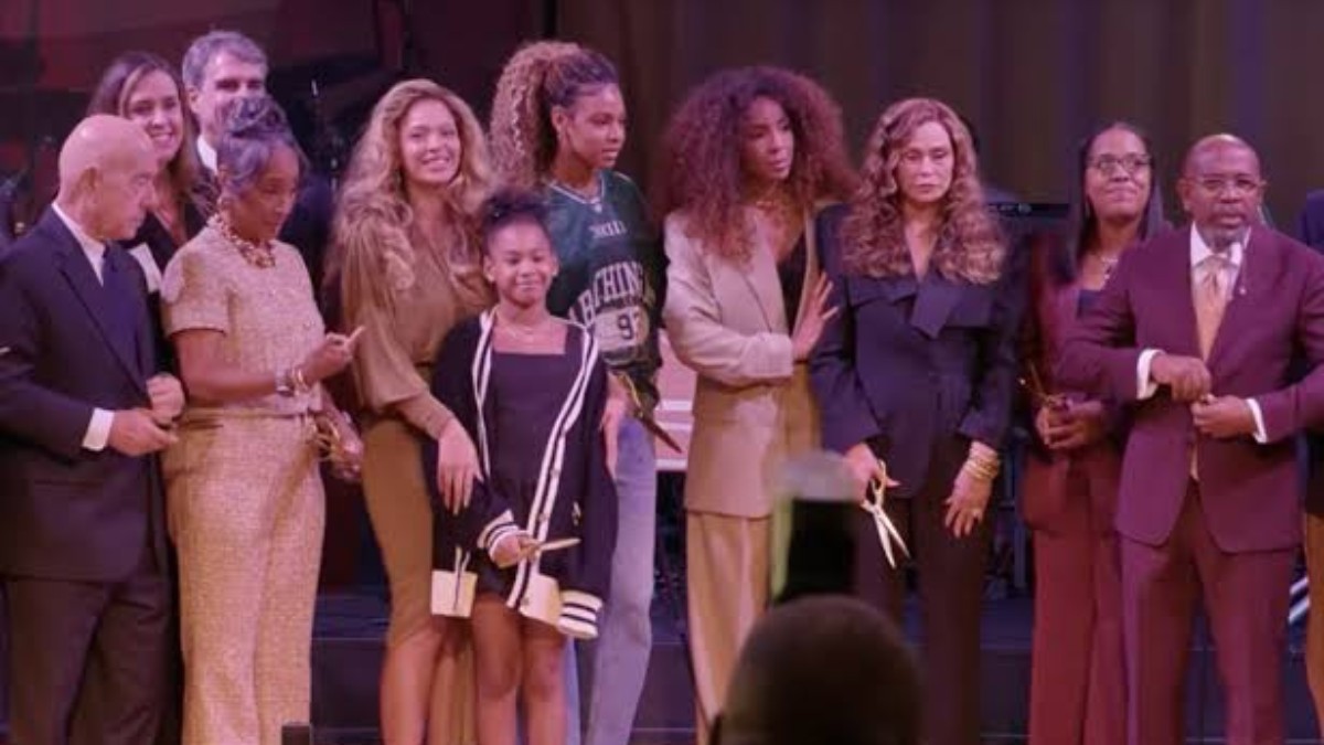 Blue Ivy and Beyonce Houston